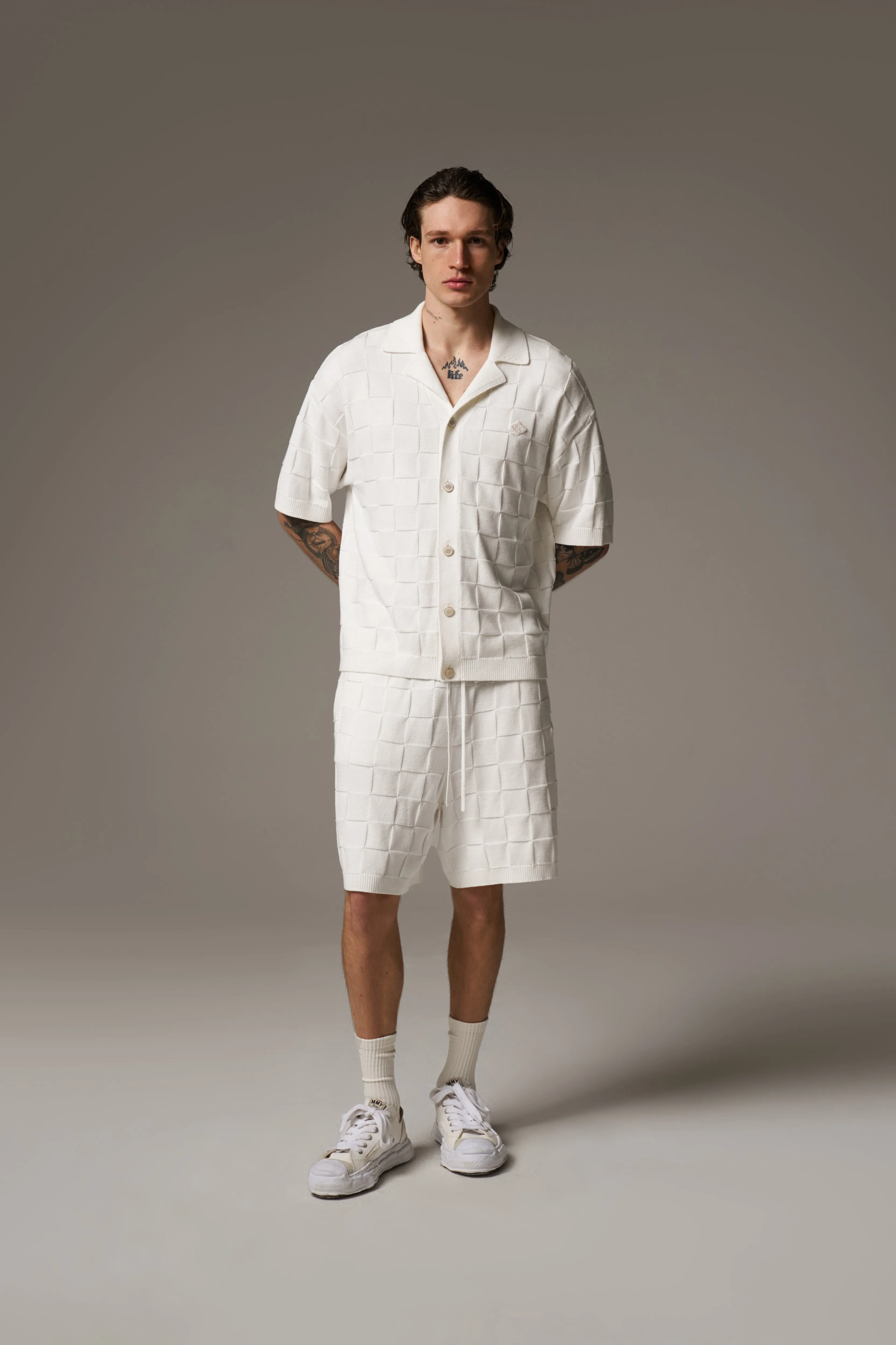 CHECKERBOARD KNITTED SHORT - OFF WHITE