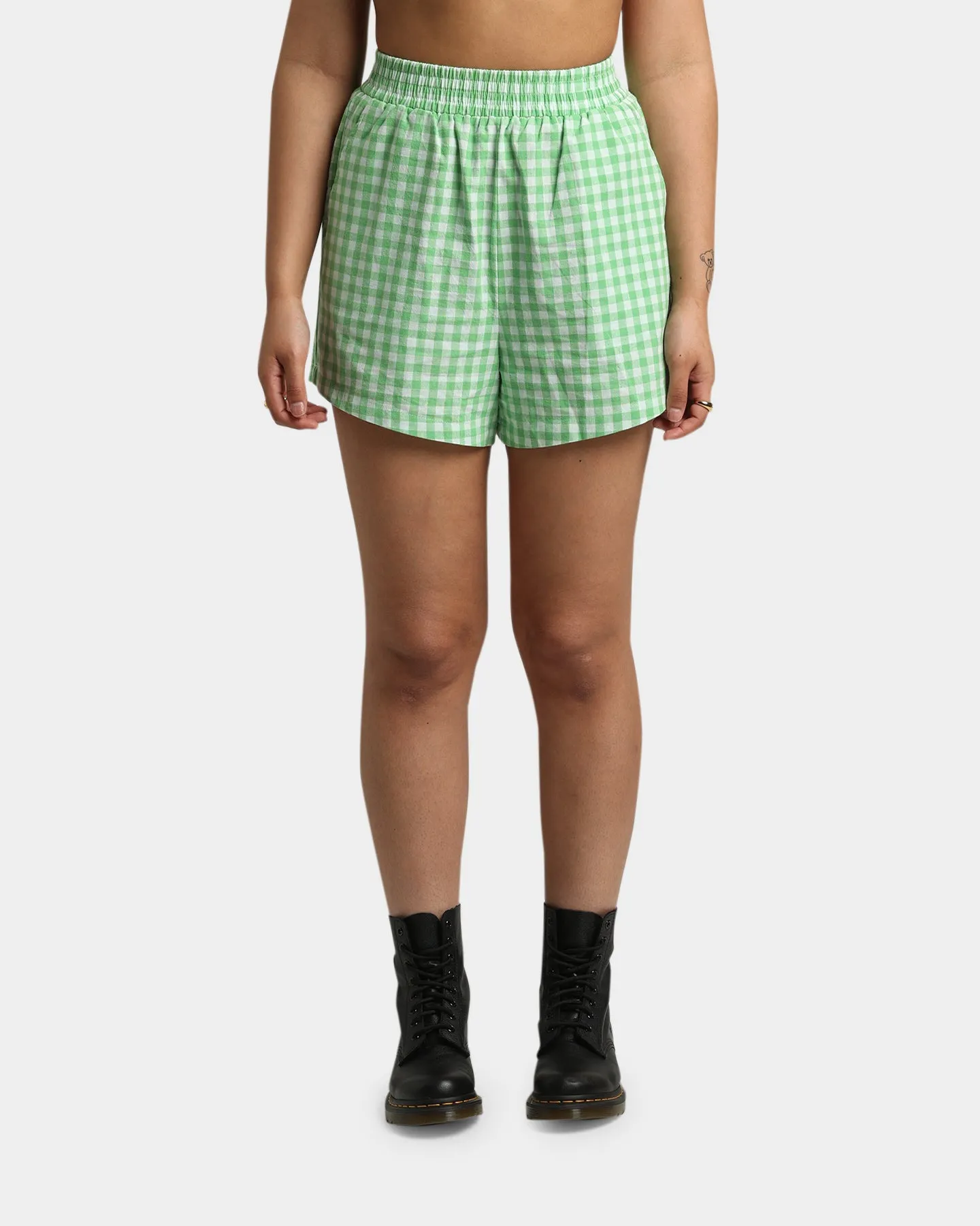 EN ES Women's Edge Shorts Gingham Aurora