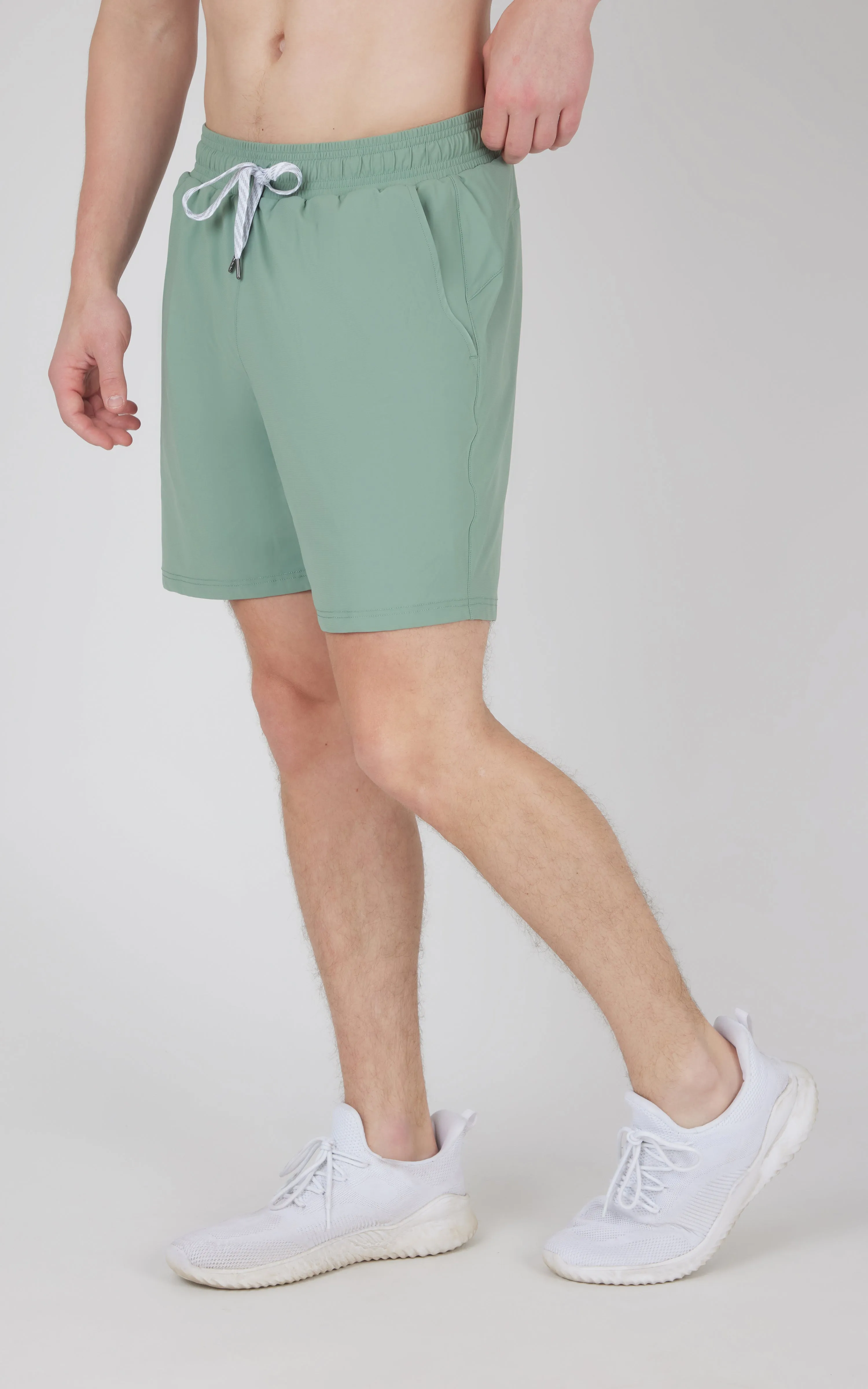 Men's Warp Sonic 7" Short with Inner Mesh lining