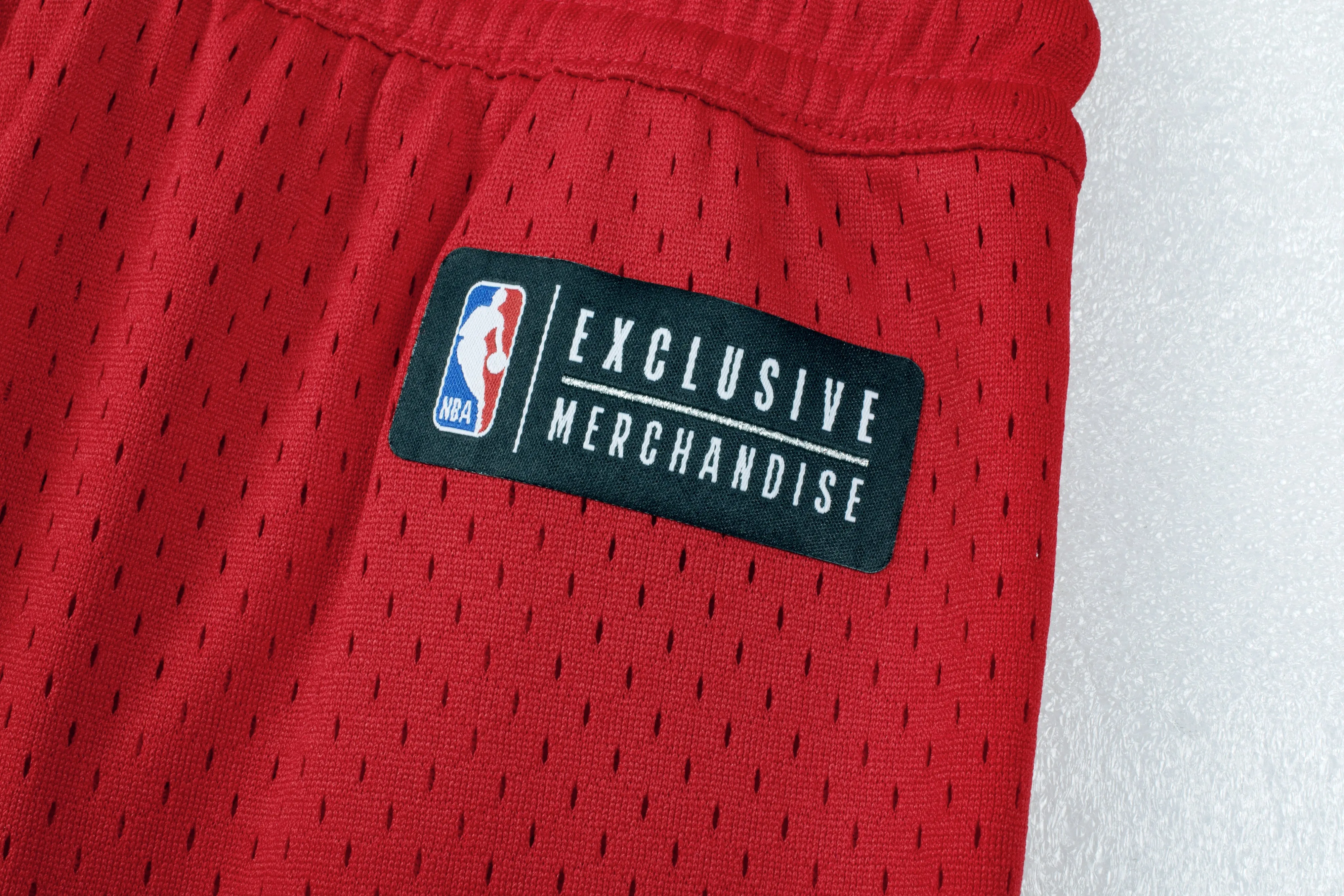 NBA Front Arch Print Regular Fit Mesh Short - Chicago Bulls