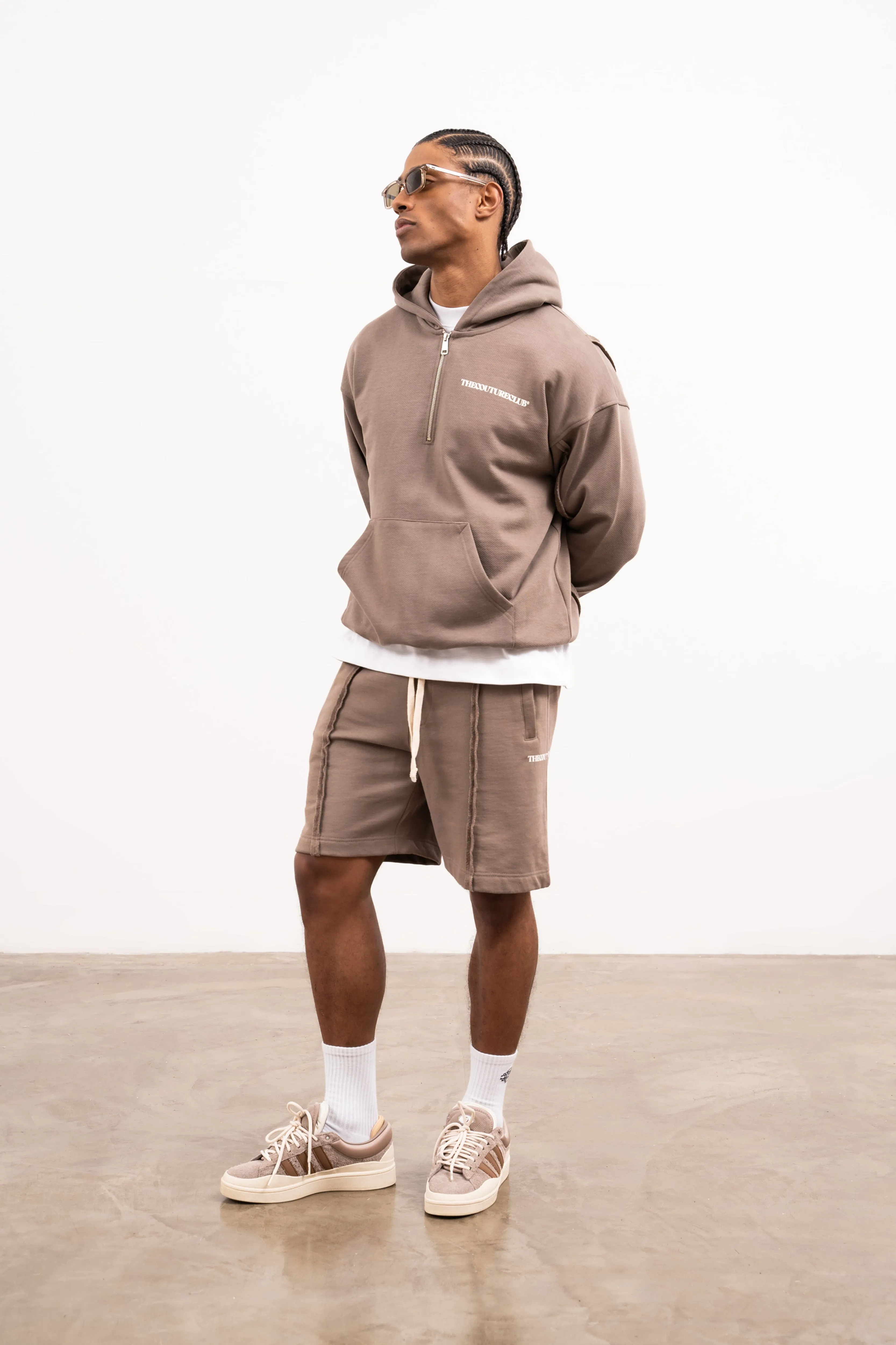RAW SEAM SHORT - COFFEE