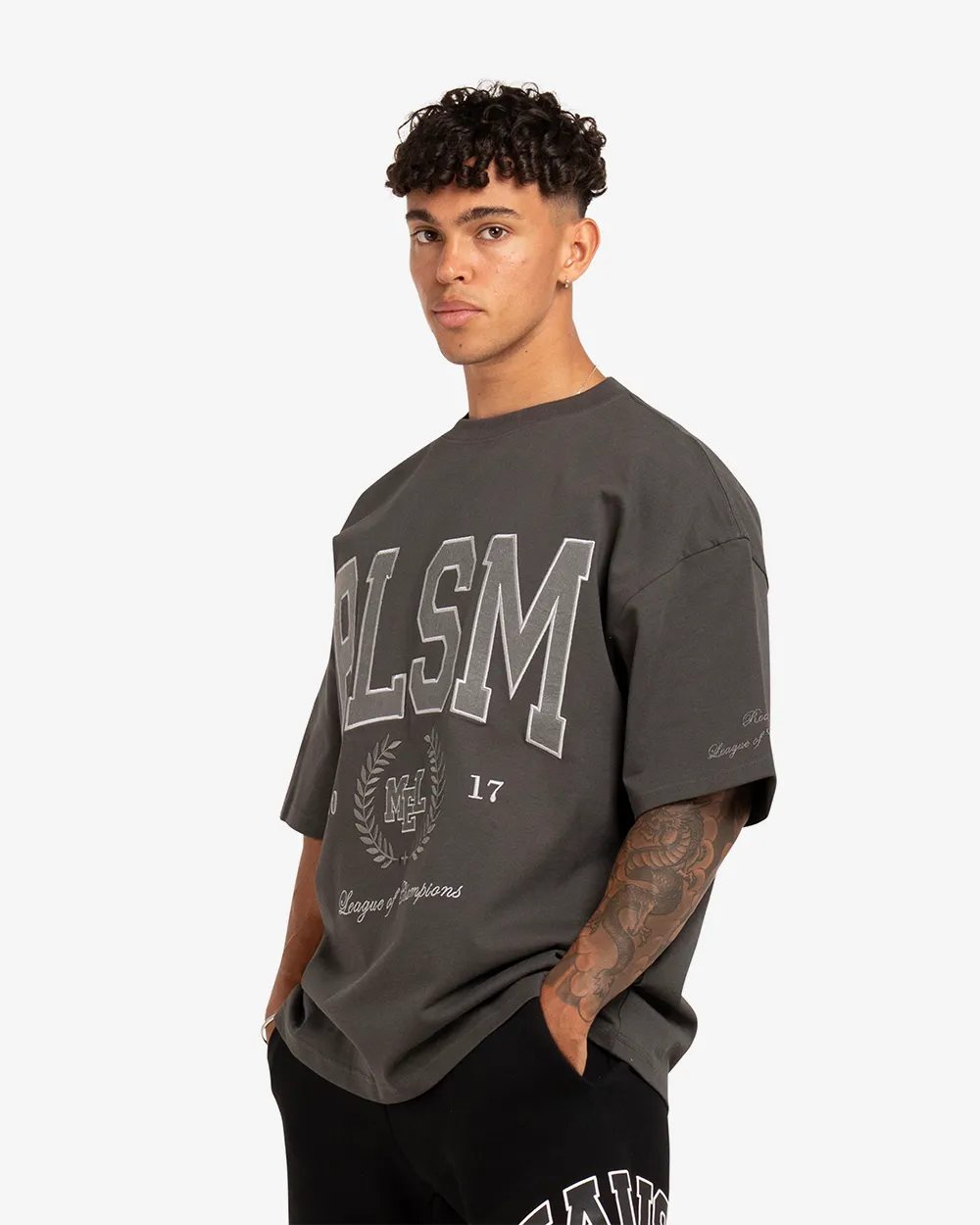SSS REALISM SUBMISSION LOGO TEE SOOT
